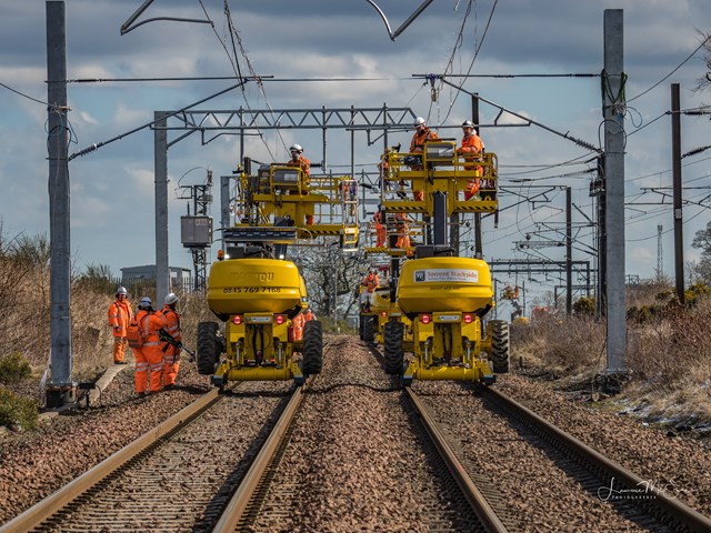 Shotts Line electrification goes live: A 25,000-strong workforce will work around the clock this holiday season.