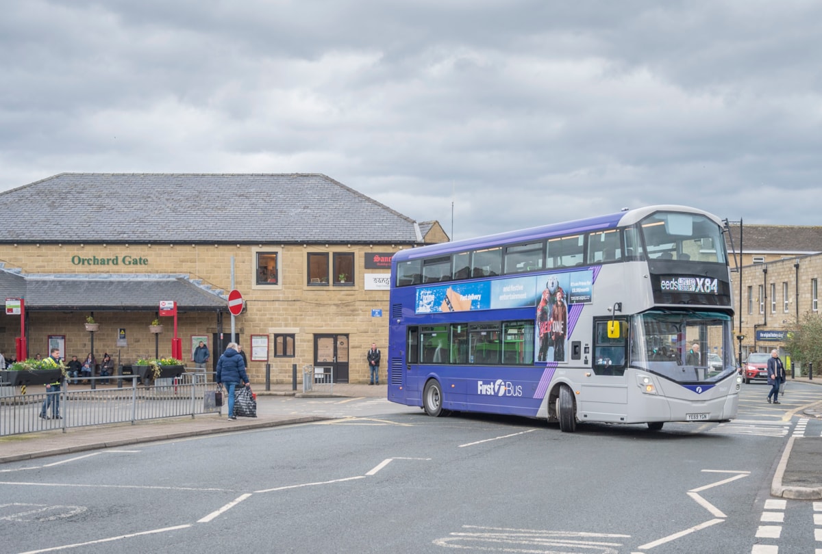 X84 leaves Otley bus station 1