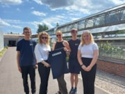 Savannah and Susie from Mackenzie & Cormack (t-shirt sponsors) with Young Leaders Archie Webster, Scott MacKay and Orlagh MacIver