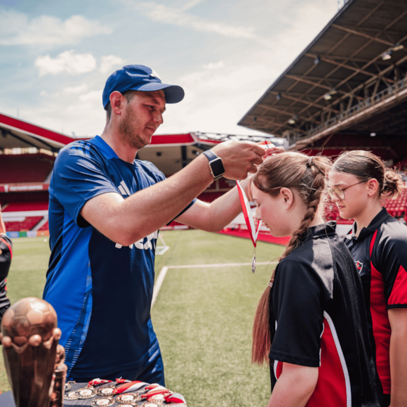 3 – PLAY ON THE PITCH – IMAGE 3