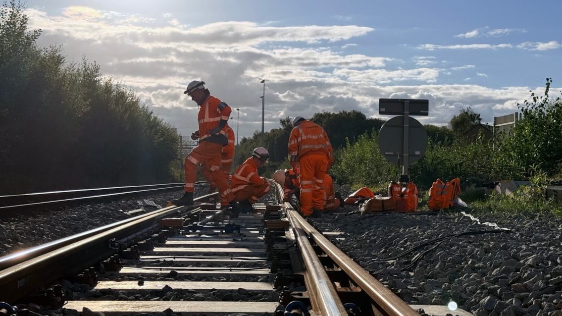 Teams testing new points at Brewery Turnback sidings in Manchester-2