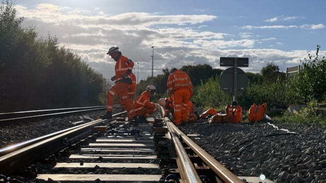 Teams testing new points at Brewery Turnback sidings in Manchester-2: Teams testing new points at Brewery Turnback sidings in Manchester-2