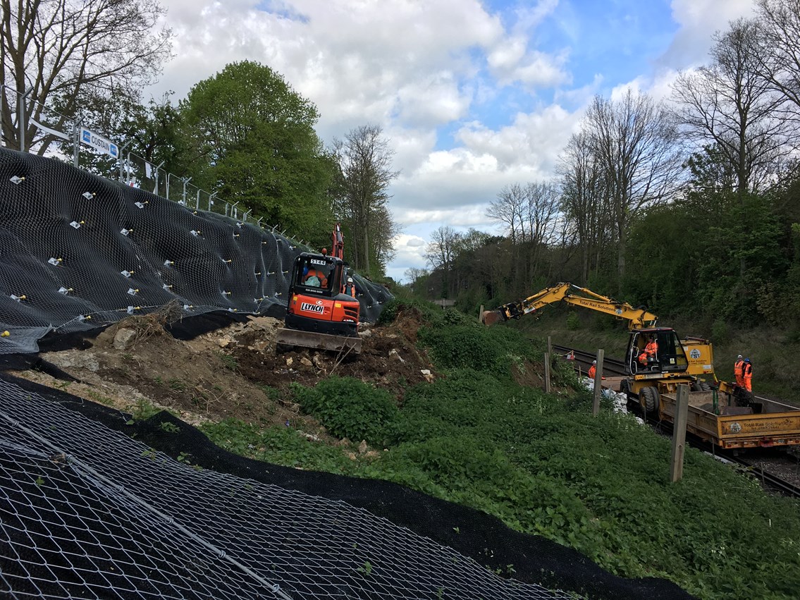 Maidstone - cutting works: Reprofiling a cutting side in Maidstone