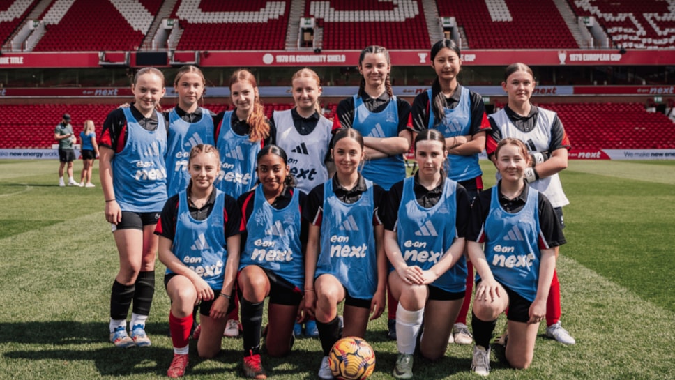 1 – PLAY ON THE PITCH – HERO IMAGE