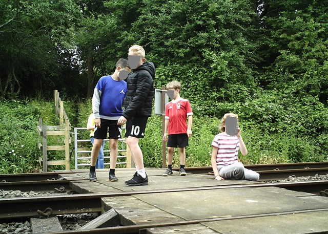 Network Rail and British Transport Police issue further warning in East Midlands as new images show children dicing with death at level crossing 4-2