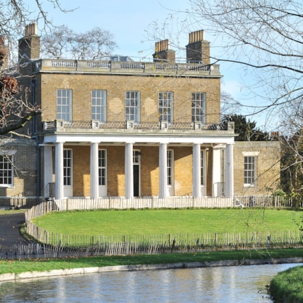 Clissold House
