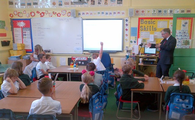 Essex school children get a taster of 40 years in the railway industry during career talks: Mpale Grove career session