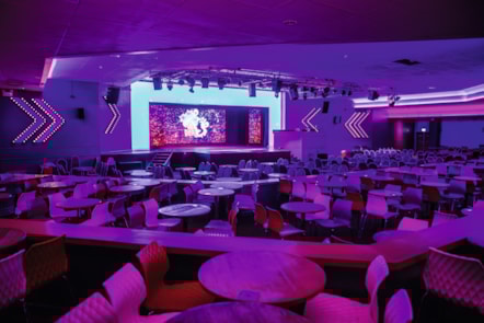 Show Bar at Primrose Valley