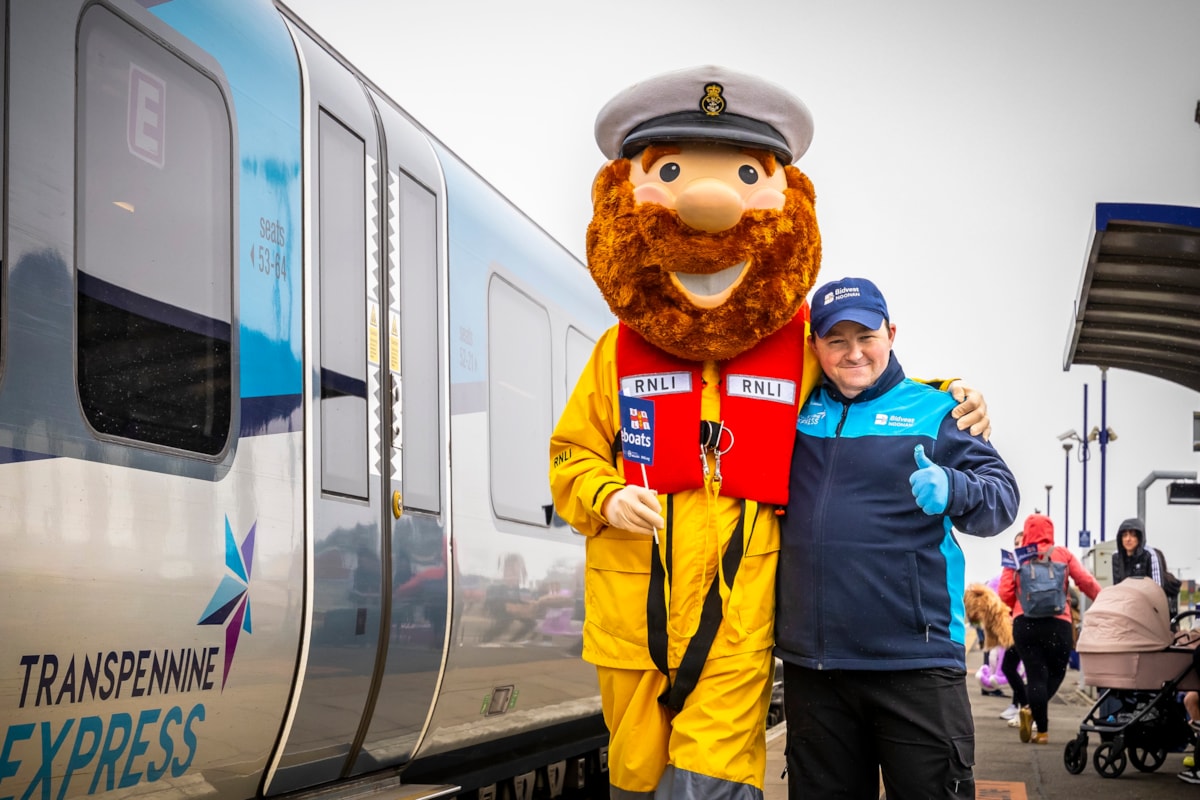RNLI Cleethorpes by Jonny Walton  13