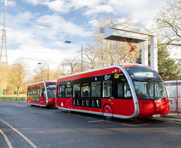 High-speed charging technology powers safer new zero-emission buses on 358 route: 358 Side view