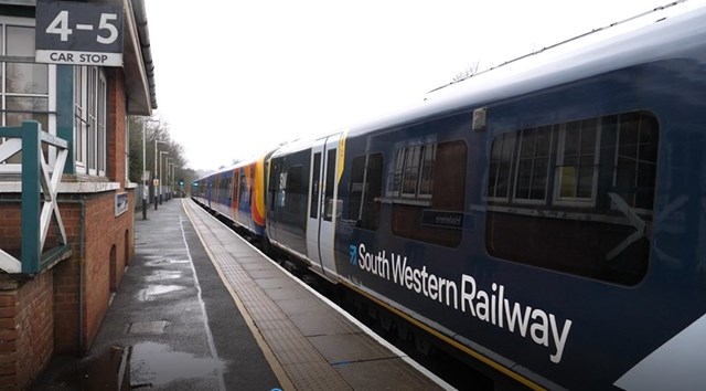 VIDEO: South Western Railway passengers urged to plan ahead as Portsmouth Direct line shuts for 9 days for major upgrade: Haslemere signalbox