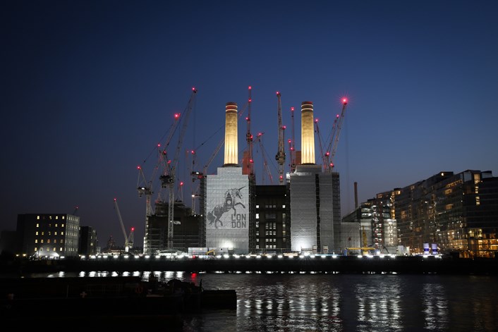 London is the "Unicorn Capital of Europe": Unicorn Light Projection-2