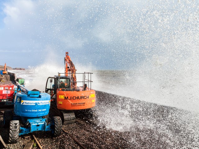 Work continues at Dawlish