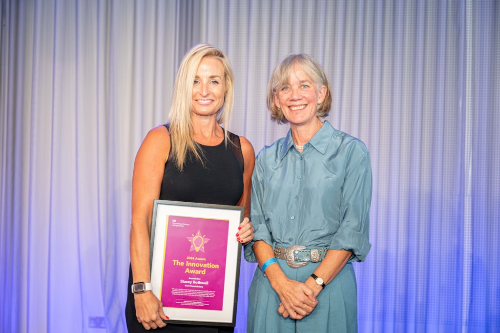 Stacey Rothwell with Prof Dame Angela McLean- Credit TellingPhotography