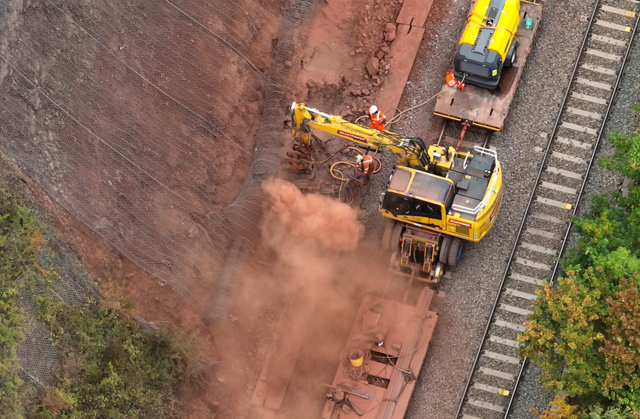 Network Rail begins preparation for second phase of £25m resilience upgrade between Monmouthshire and Gloucestershire: dusty work installing 10metre soil nails - severn estuary - Aug2022