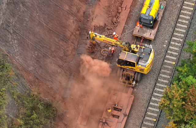 dusty work installing 10metre soil nails - severn estuary - Aug2022