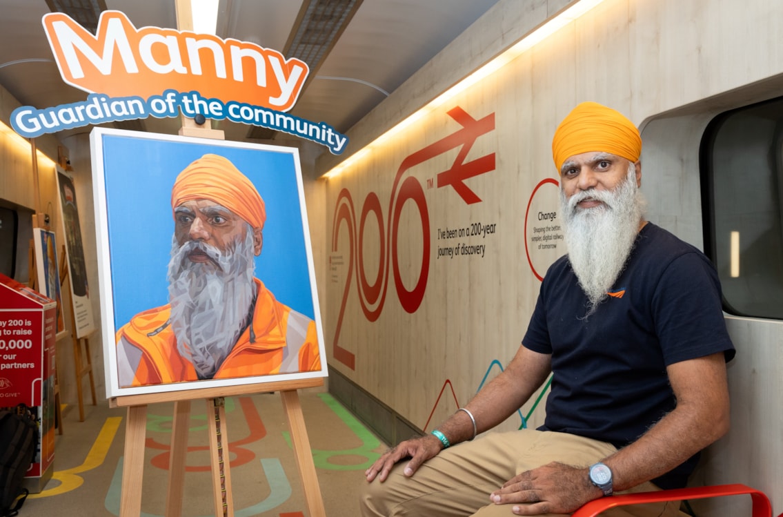 A brush with fame: Striking portrait of Network Rail ‘hidden hero’ unveiled on special exhibition train: Manny Kang Credit Anthony Charlton