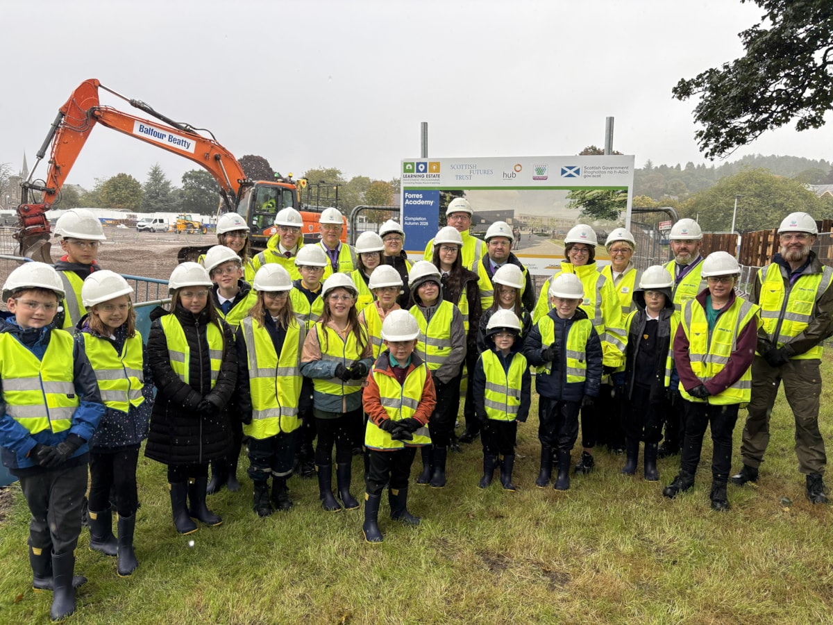 Back row, left to right: Karen Greaves, Chief Executive of Moray Council; Richard Park, Chief Executive of hub North Scotland; Cllr Paul McBain, Forres ward member; Jan Sinclair, Head Teacher of Forres Academy; Atholl McKay, Balfour Beatty (Scotland) Portfolio Manager; Edward Thomas, Head of Housing