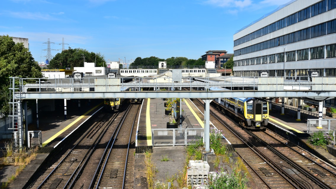 TWO WEEKS TO GO: Network Rail to carry out essential maintenance of vital rail corridor near Southampton this Easter: Southampton Central Station