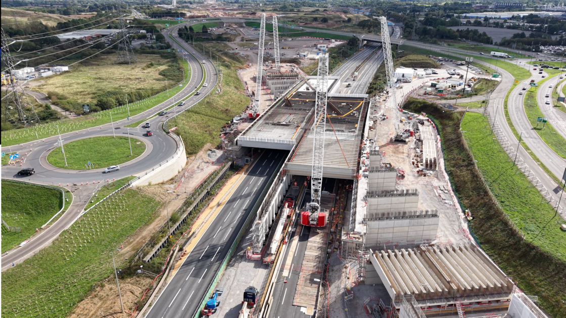 Deck beams being lifted at the M42 twin box site during the september weekend closure