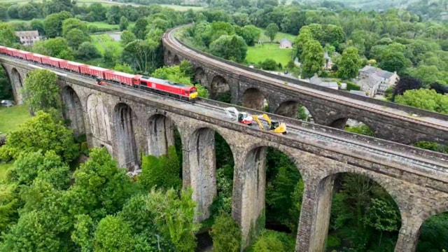 Freight train passenger over Chapel Milton viaduct June 2025: Freight train passenger over Chapel Milton viaduct June 2025