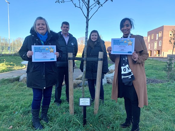 LATEST NEWS: Local Lockdown Legends commended by city Council award: Good Neighbour Award Landscape - (l-r) Mags Minty, Charlie Cumming, Cllr Kate Campbell, Satnam Singh