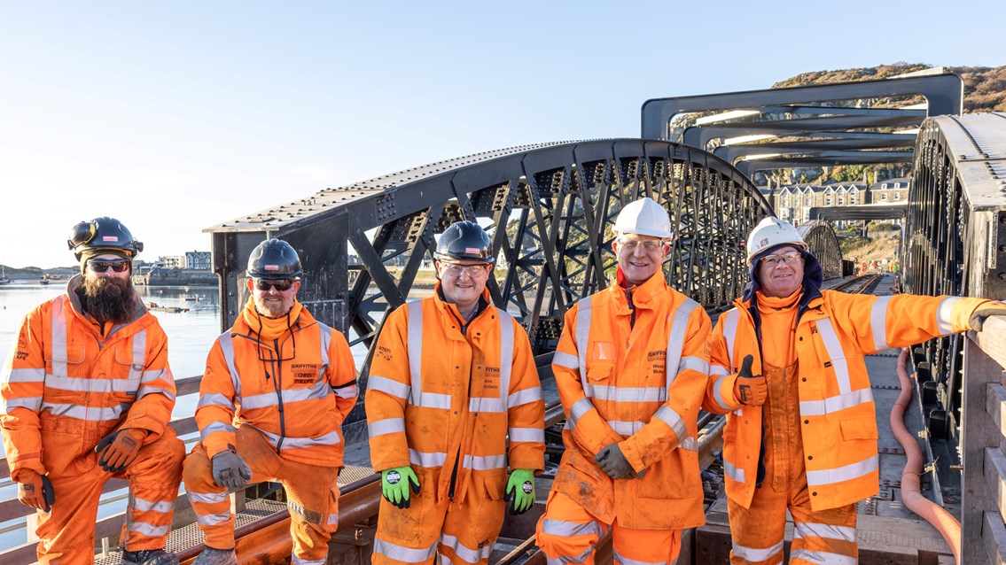 Barmouth Viaduct repairs, team members