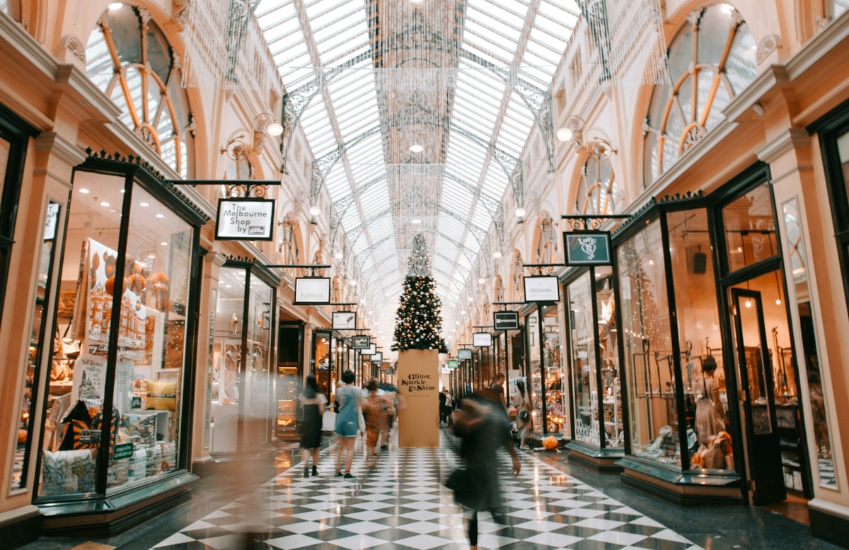 shopping mall christmas