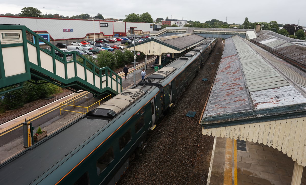 SWNS GWR CHIPPENHAM 44