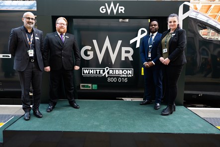 GWR White Ribbon 32