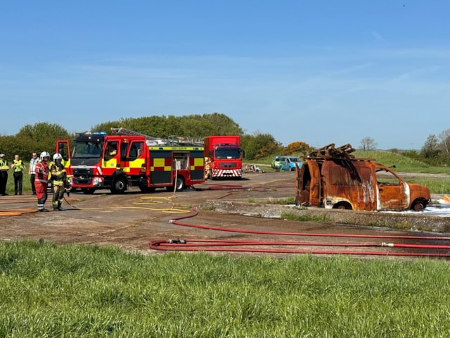 Exercise Red Kite 01