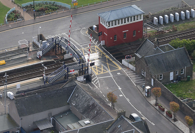 Carnoustie road closures for level crossing upgrade: Carnoustie level crossing