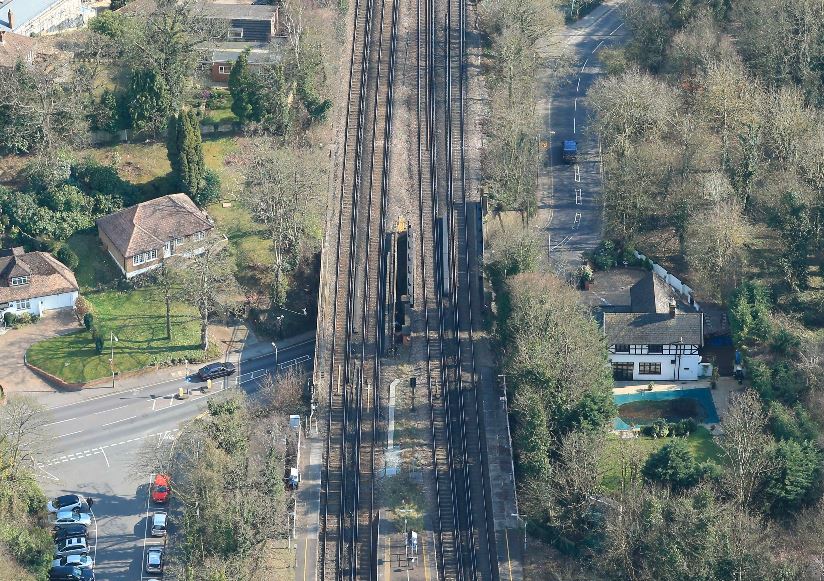 Kent HGV and bus drivers asked to 'Wise Up Size Up' county's railway bridges