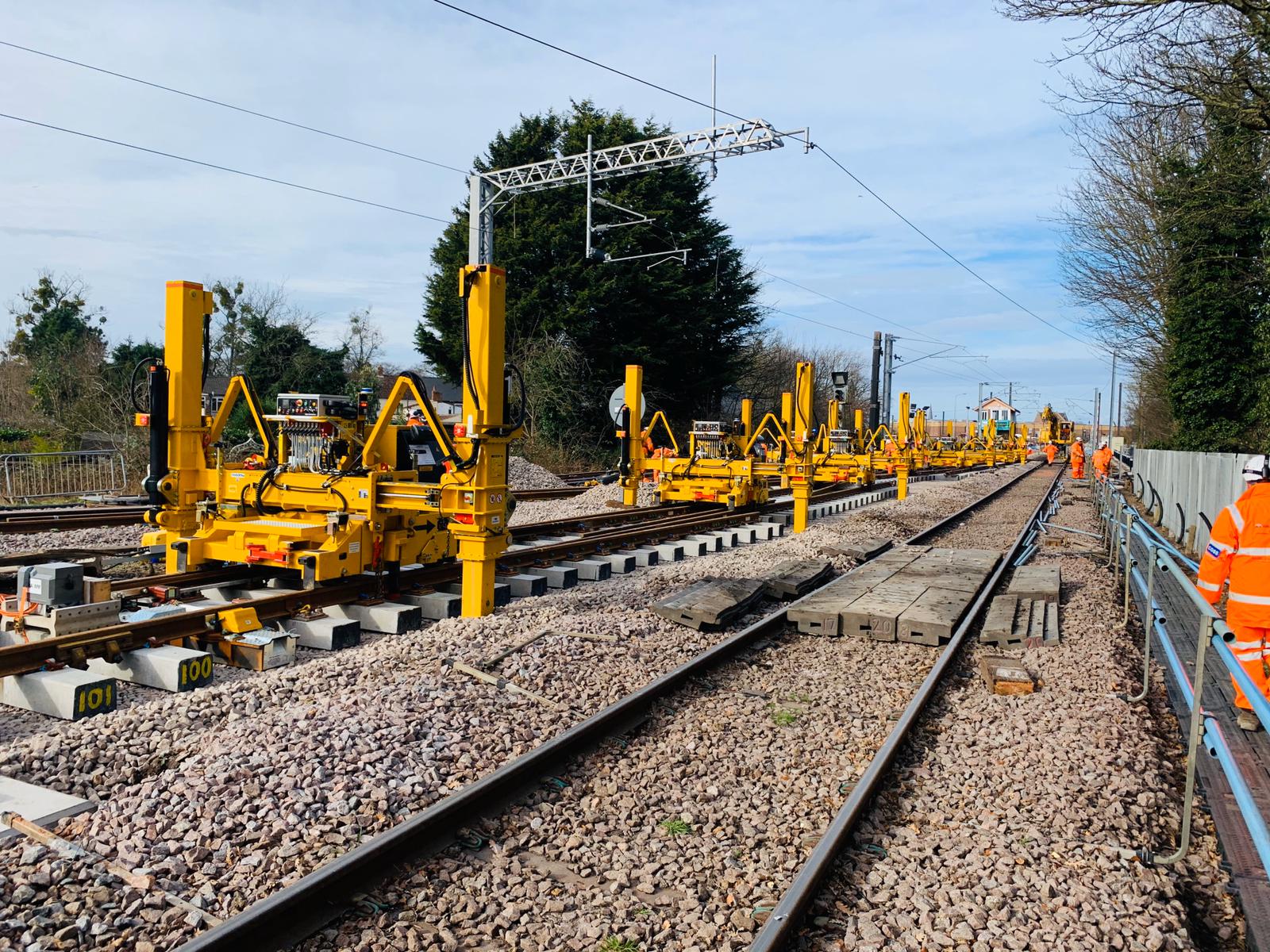 Essential railway upgrades between Kentish Town and West Hampstead taking  place through August Bank Holiday means disruption to services