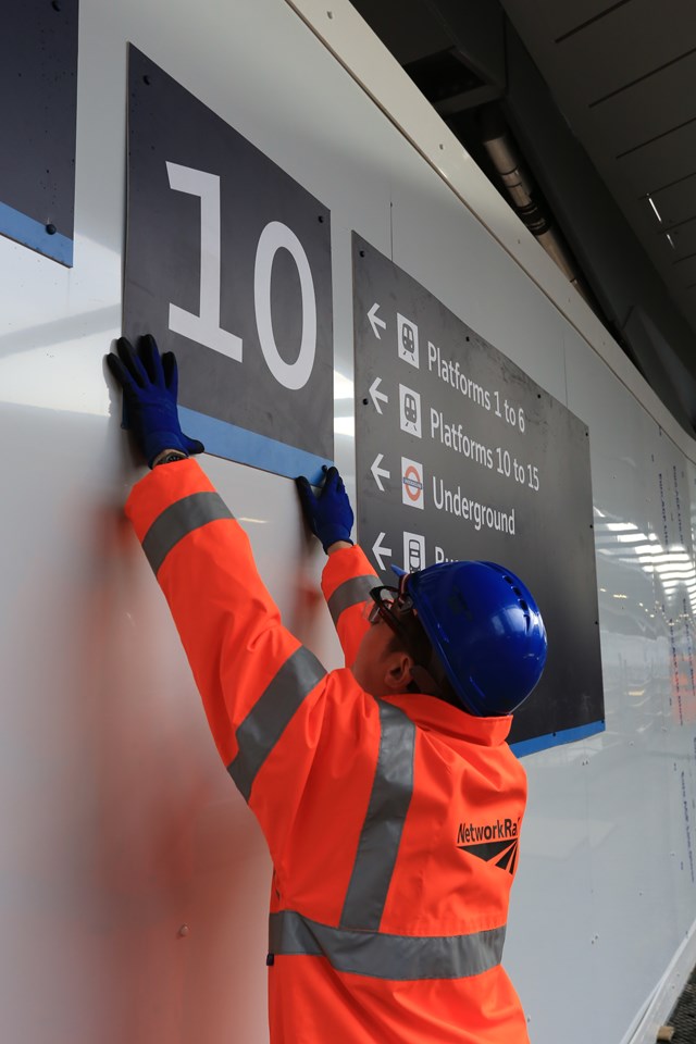 Finishing touches put to the new platforms (10 and 11) at London Bridge: Finishing touches put to the new platforms (10 and 11) at London Bridge - part of the Thameslink Programme