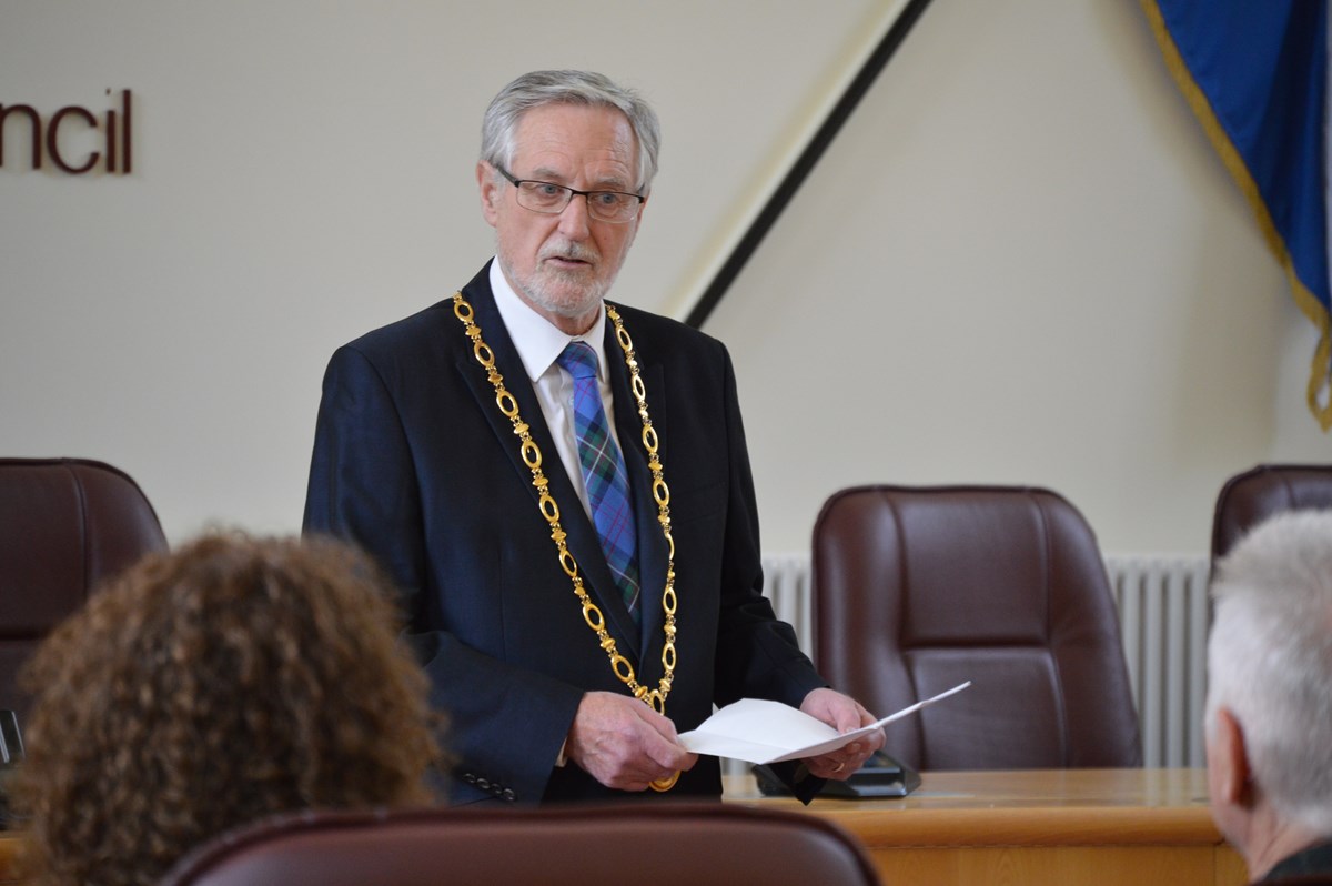 Civic Leader, Cllr John Cowe welcomes Landshut Twinning Association to Moray Council chambers