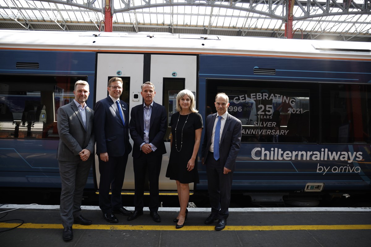 L-R: David Brown (Managing Director, Arriva UK Trains), Richard Allan (Managing Director, Chiltern Railways), Mike Cooper (CEO, Arriva UK Trains), Mary Grant (CEO, Porterbrook) & Warren East (CEO, Rolls-Royce)