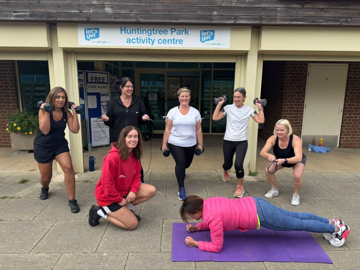 Park activator Steffi Reeves (in red) with Councillor Andrea Goddard (directly behind Steffi) with participants