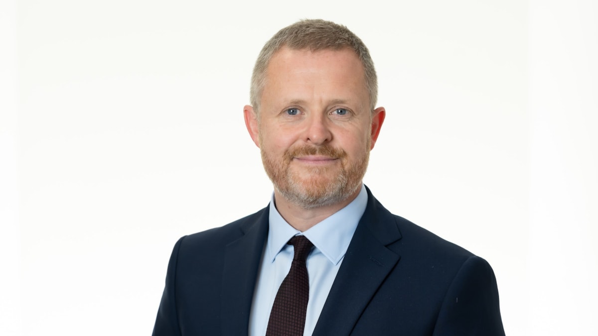 Jeremy Miles (L) cropped