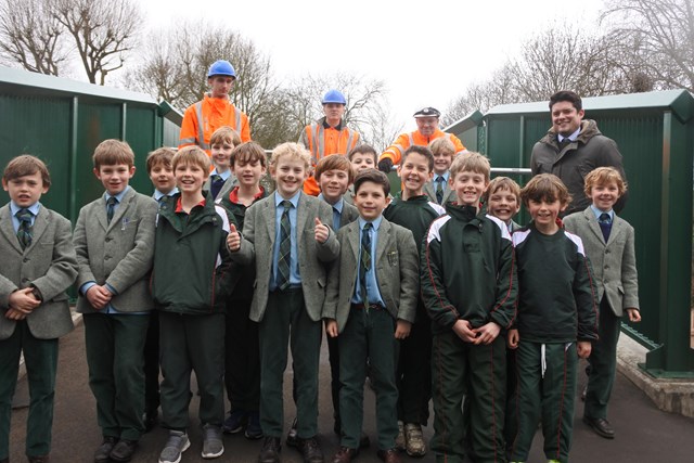 Northcote Lodge school children at Cat's Back Bridge