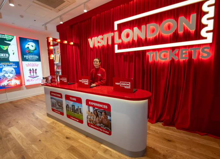 Visit London opens first shop in Covent Garden: DSC04327-HDR