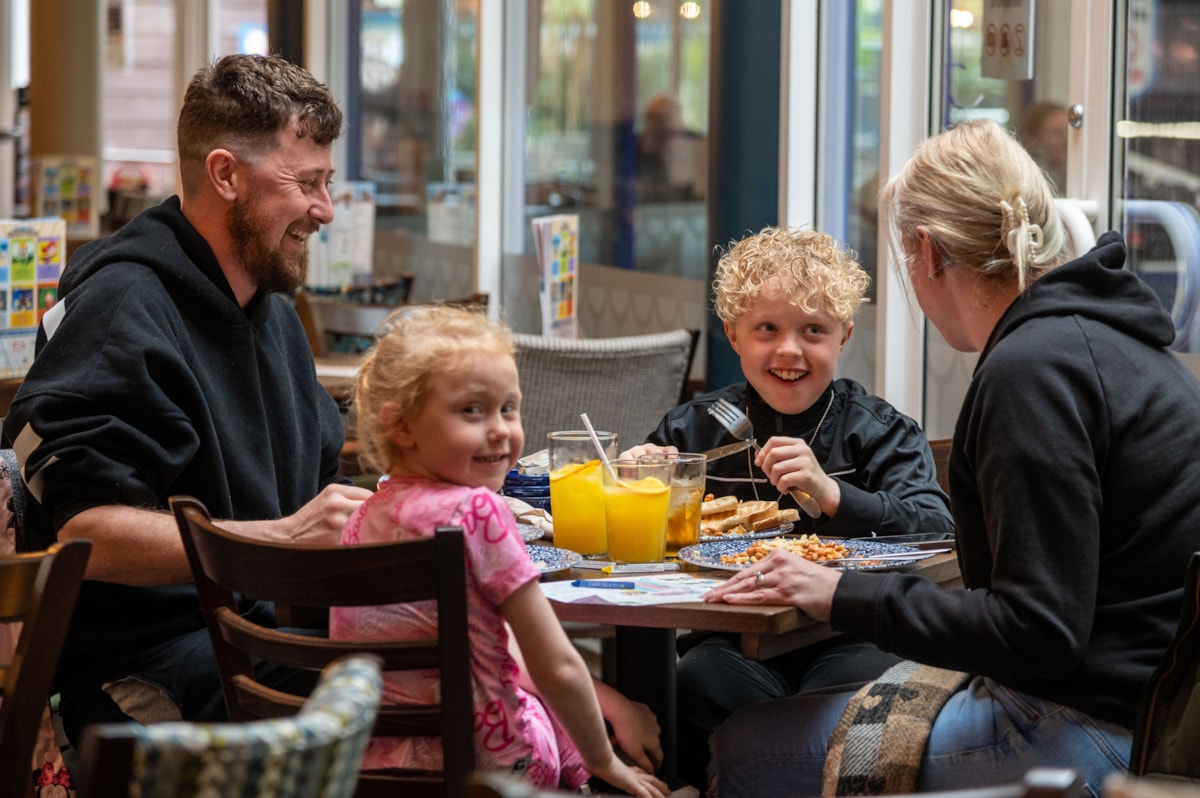 The Springfield, holidaymaker dining