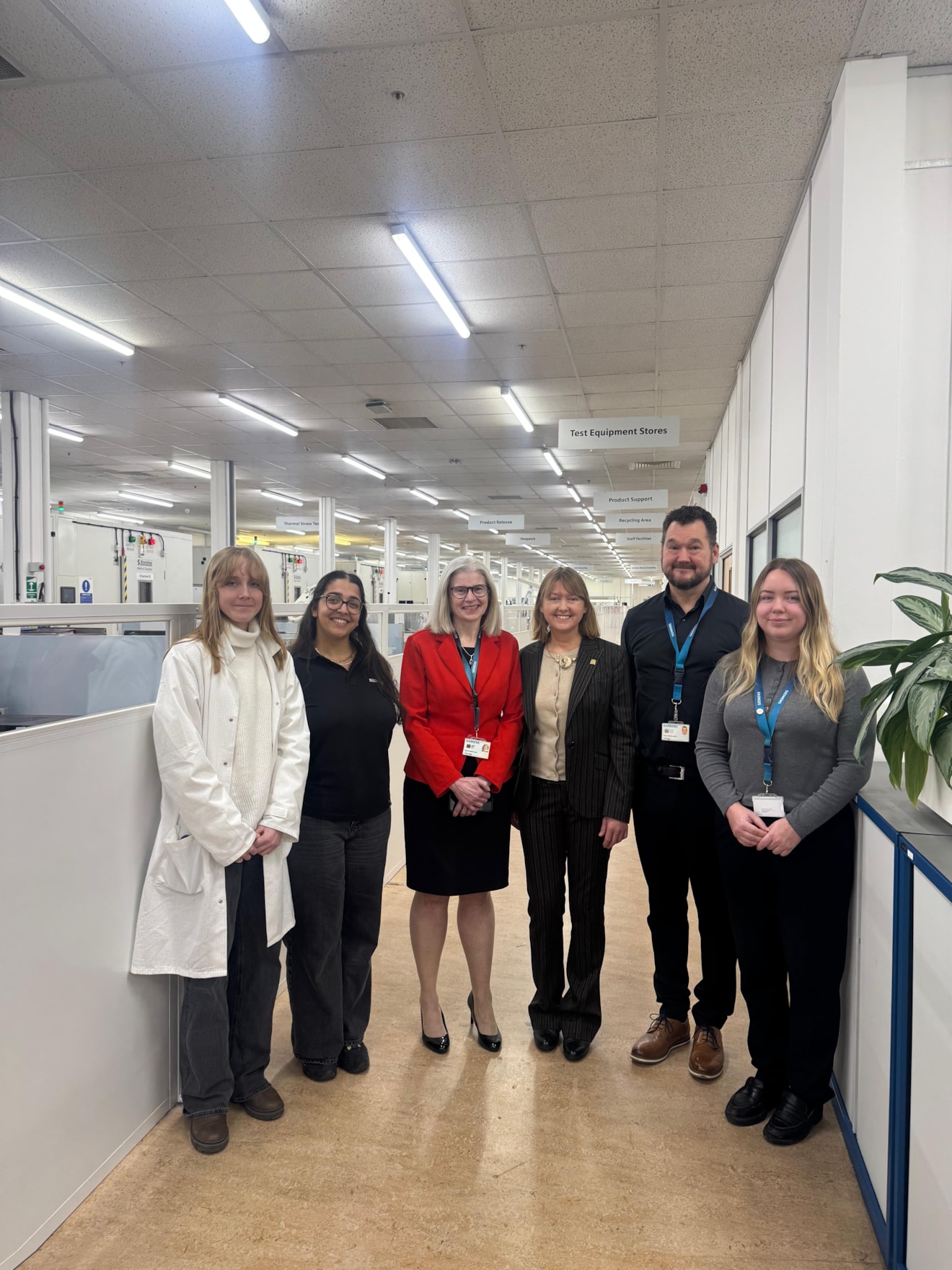 Sarah Gibson and Apprentices at Siemens Mobility