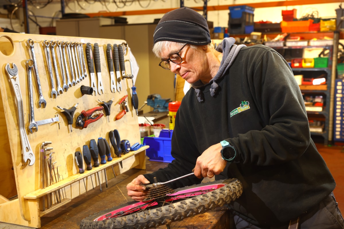 Recyke y'Bike volunteer at work