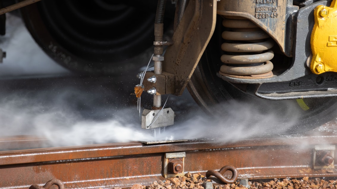The £6.4m operation to prepare Scotland’s Railway for Autumn: Autumn - Rail Head Treatment Train (Leaf-Buster)-3