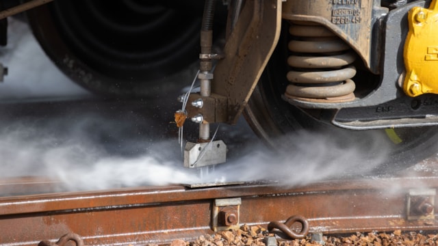 The £6.4m operation to prepare Scotland’s Railway for Autumn: Autumn - Rail Head Treatment Train (Leaf-Buster)-3