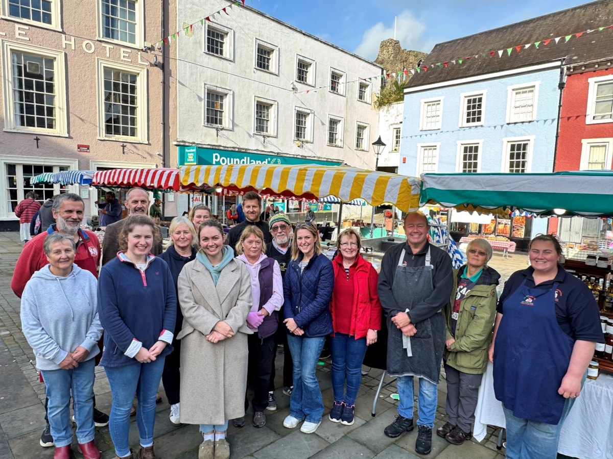 Haverfordwest Farmers market - Marchnad ffermwyr Hwlffordd