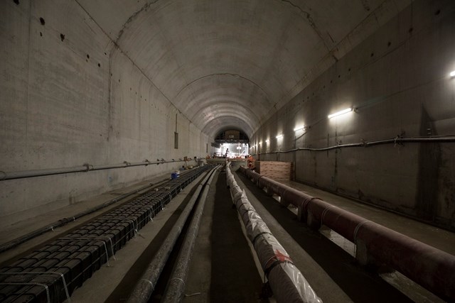 Inside Silvertown Tunnel 3