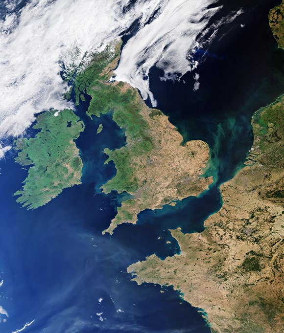 Sentinel 1C: New radar satellite launched into space: UK heatwave // Credit: ESA