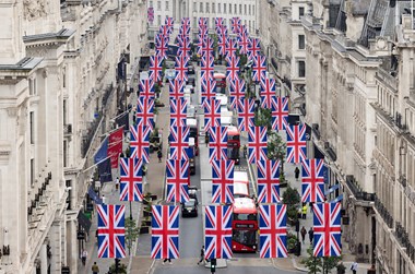 London’s Royal Welcome: Queen’s Platinum Jubilee celebrations spark special year for London: PLATINUM JUBILEE FLAGS-4